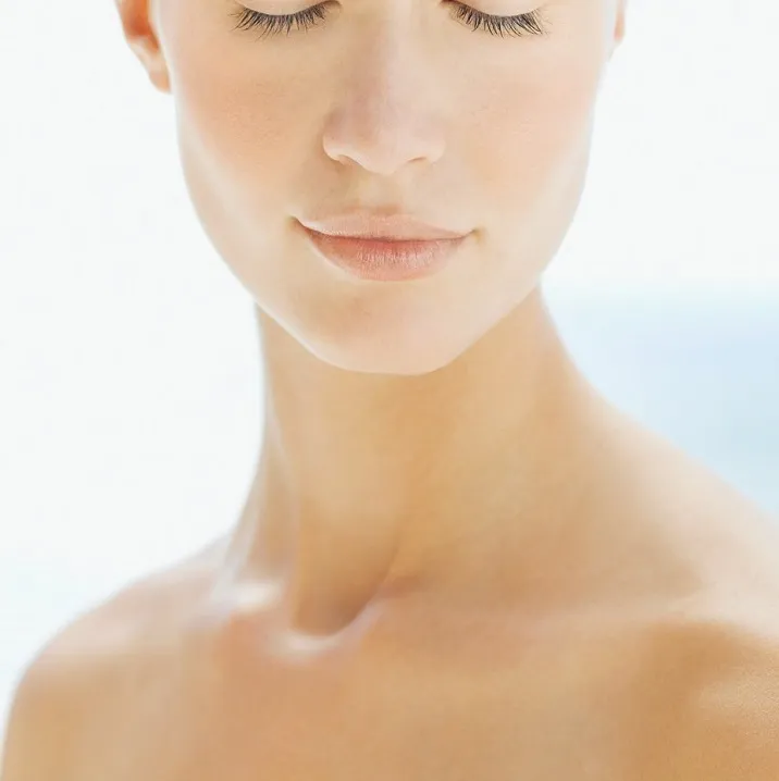 Старение шеи и зоны декольте: как бороться